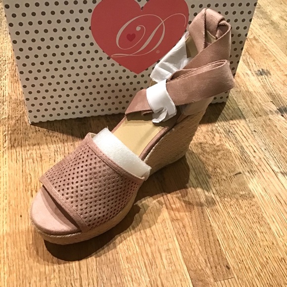 Last 1️⃣! Blush espadrille ankle-tie wedge - Picture 5 of 6